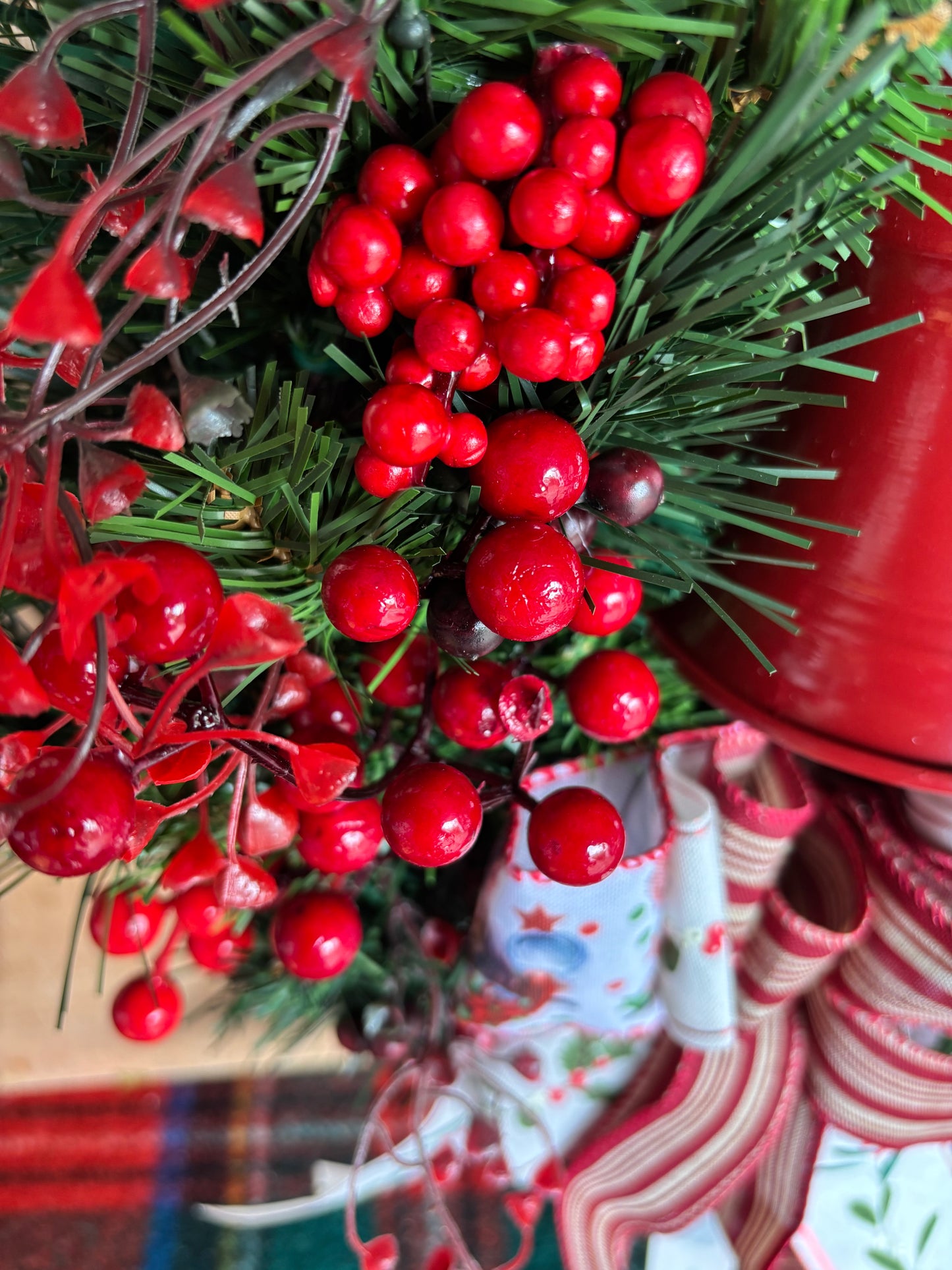 Red Berry Bell Wreath