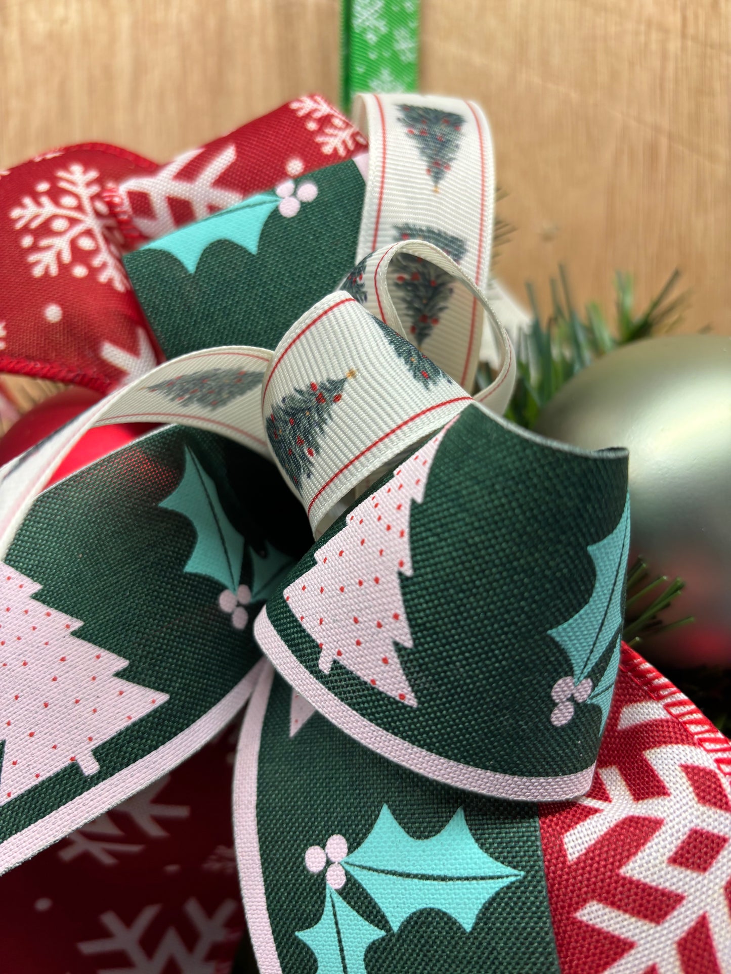 Green and Red Penguin Wreath