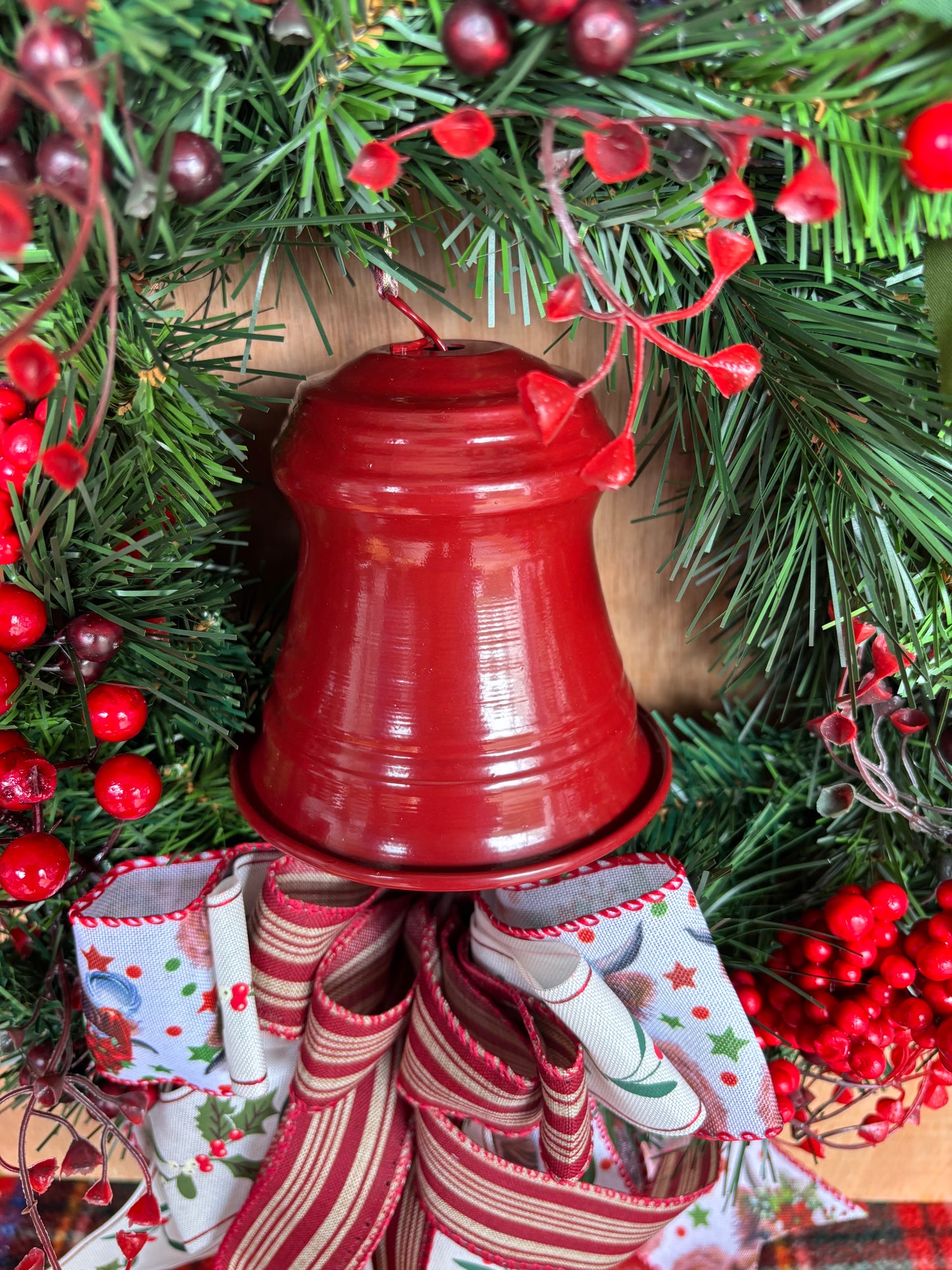 Red Berry Bell Wreath
