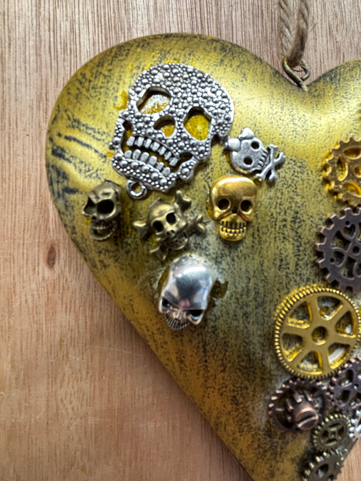 Mini Steampunk Hanging Hearts